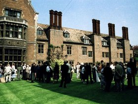 1994-05-14-69-20510 good panorama of the lawn (c) Linda Jenkin.jpg